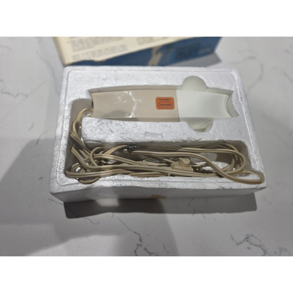 Vintage Scovill Dritz 2 Speed Electric Scissors 1970s Sewing Tool w worklight